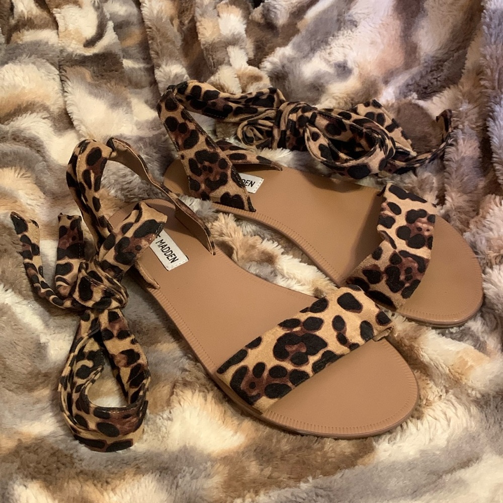 STEVE MADDEN Reputation Ankle Wrap/Tie Animal Print Sandals — 7.5
